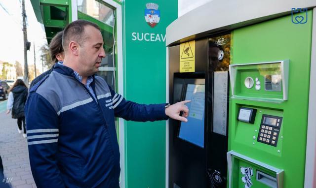 Viceprimarul municipiului Suceava Lucian Harșovschi a testat sistemul de e-ticketing al TPL, intrat oficial în funcțiune de la 1 noiembrie
