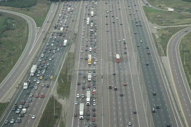 Autostrada cu 26 de benzi