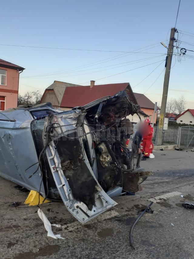 Autoutilitara in care se afla barbatul care a murit