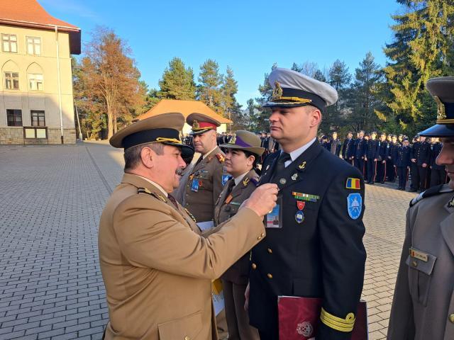 Distincții pentru elevii și profesorii Colegiului Militar din Câmpulung