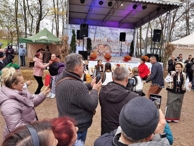 Bucate gustoase, joc și voie bună, la prima ediție a „Festivalului plăcintelor”