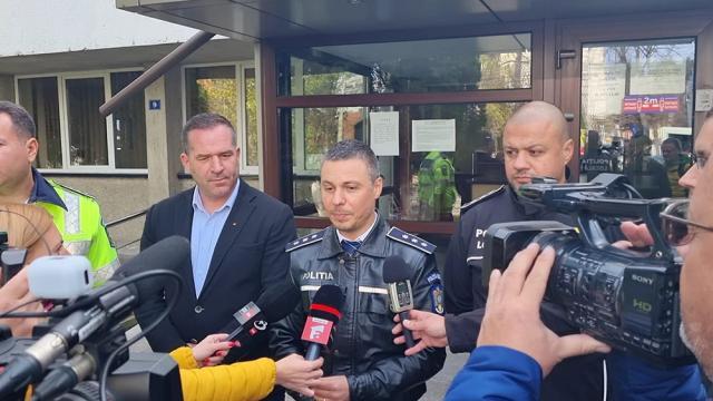 Comisarul-șef Ionuț Epureanu a declarat că de la începutul acestui an colegii săi au aplicat aproape 30.000 de sancțiuni contravenționale și au constatat 1.200 de infracțiuni la regimul rutier