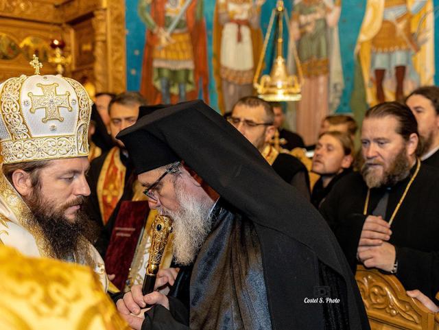 Părintele arhimandrit Irineu Lichi, noul stareț al Mănăstirii Bogdana Sursa foto Costel S Photo