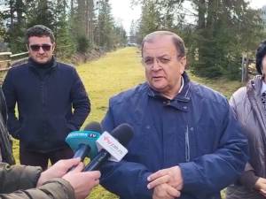 Flutur a semnat contractul de lucrări pentru modernizarea drumului Izvoarele Sucevei - Șepit