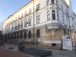 Încep lucrările pentru reabilitarea Palatului Administrativ din Suceava