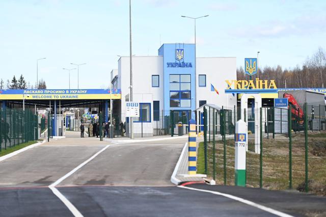 Vama Vicovu de Sus - Crasna s-a redeschis după 14 ani, în prezența premierilor României și Ucrainei