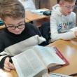 Proiectul „Să citim Biblia împreună!”, la Colegiul Național „Petru Rareș” Suceava