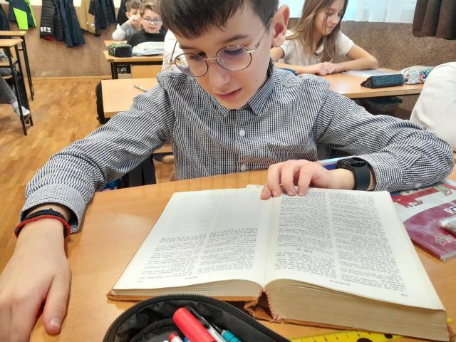 Proiectul „Să citim Biblia împreună!”, la Colegiul Național „Petru Rareș” Suceava