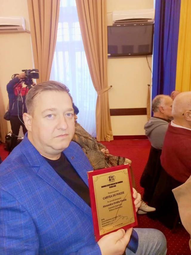Poetul Alexandru Ovidiu Vintilă a primit Premiul pentru cartea de poezie al Uniunii Scriitorilor din România, Filiala Iași