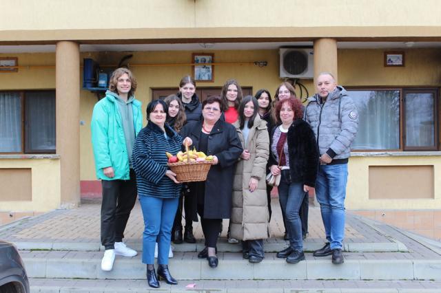 Fapta bună cu un fruct și o legumă - Săptămâna legumelor și fructelor donate”, campanie socială desfășurată de Colegiul Tehnic Rădăuți