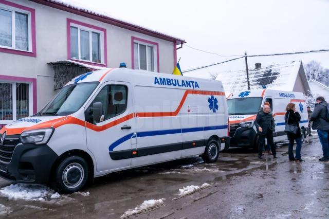 Uniunea Națională a Barourilor din România a donat trei ambulanțe către spitale din Ucraina