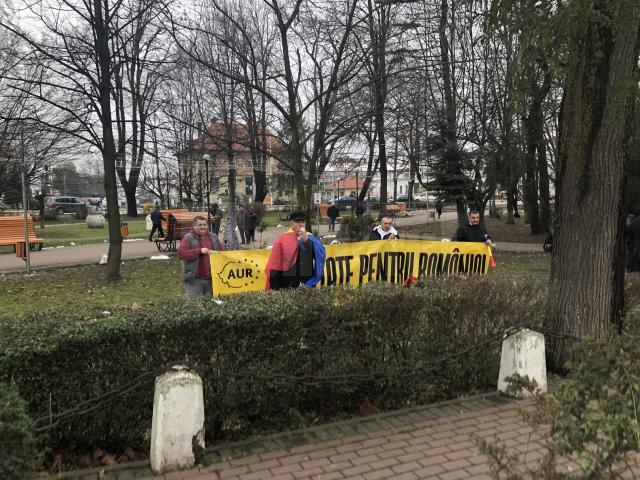 Protest AUR în fața Primăriei Municipiului Rădăuți
