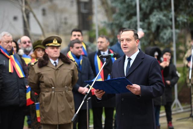 Prefectul Moldovan transmite mesajul premierului Nicolae Ciuca