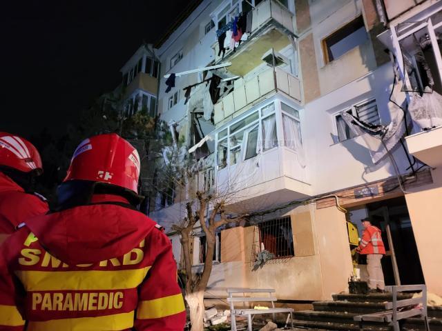 Explozia din Burdujeni a fost declanșată când proprietarul apartamentului a aprins lumina, pe fondul unei scăpări de gaz