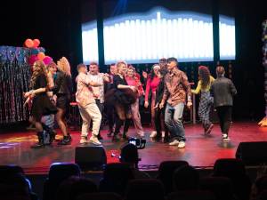 Disco Mania, o probă plină de culoare si exuberanță