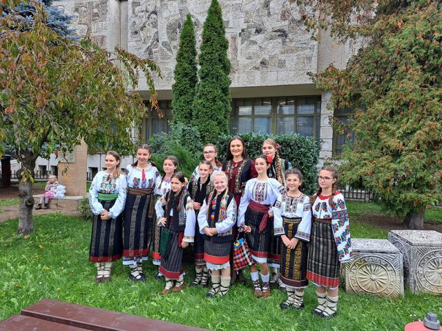 Premii pentru elevii suceveni, la Festivalul Internațional pentru Copii și Tineri „Cântec de Stea”, desfășurat la Piatra Neamț