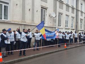 Angajații din învățământ au protestat în stradă