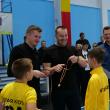 Viceprimarul Lucian Harșovschi a oferit trofee și medalii micilor campioni, alături de cei mai tineri consilieri locali din deliberativul sucevean 1
