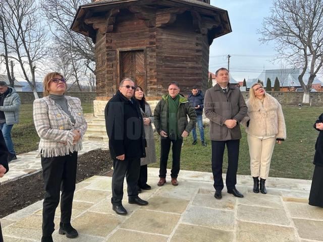 Ministrul Cseke Attila și președintele CJ Suceava, Gheorghe Flutur, au vizitat mănăstirea UNESCO de la Pătrăuți