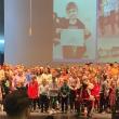 Peste 150 de copii din Ucraina au susținut un spectacol de colinde pe scena Teatrului „Matei Vișniec” Suceava