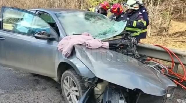 Opt persoane, dintre care patru minori, implicate într-un grav accident în pădurea de la Ilișești