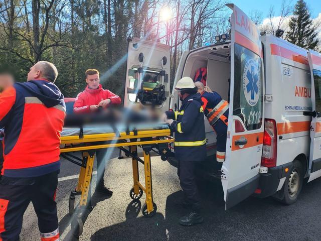 Un autoturism a intrat pe contrasens, cauza accidentului cu opt răniți din pădurea de la Ilișești