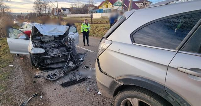 Tot pe 1 ianuarie, un accident cu doi răniți a avut loc pe drumul județean dintre Soloneț și Todirești