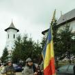 Pompieri voluntari in procesiune cu drapelul la Bosanci