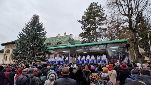 Botezul Domnului, la Mănăstirea „Sfântul Ioan cel Nou de la Suceava”