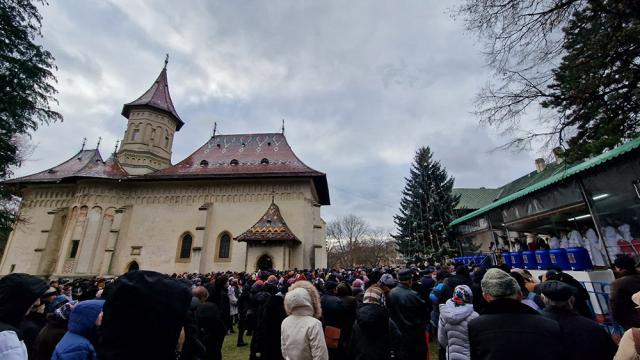 Botezul Domnului, la Mănăstirea „Sfântul Ioan cel Nou de la Suceava”