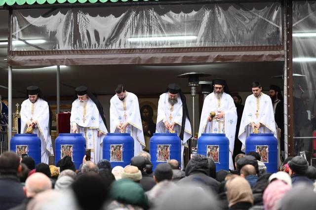 Botezul Domnului, la Mănăstirea „Sfântul Ioan cel Nou de la Suceava”