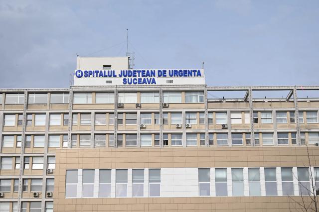 Tânărul este internat în Spitalul Județean Suceava
