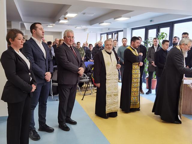 Slujba de sfințire la inaugurarea Grădiniței de la Colegiul „Mihai Eminescu”