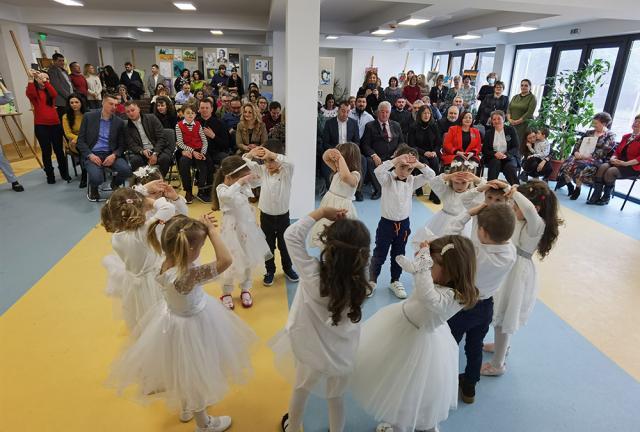 Program artistic la inaugurarea Grădiniței de la Colegiul „Mihai Eminescu”