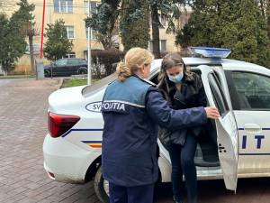 Vineri după-amiază, medicul oncolog a fost scos din arest și prezentat în fața unui magistrat de la Tribunalul Suceava