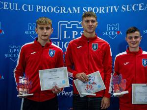 Cei mai buni sportivi ai secției de fotbal a LPS Suceava în 2022, Sebastian Burlacu, Alexandru Ionescu și Ștefan Petraru