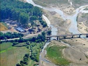 Noul pod peste raul Moldova ar urma să fie construit la Cornu Luncii, in aval de cel existent