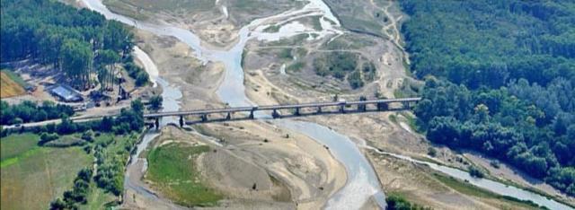 Noul pod peste raul Moldova ar urma să fie construit la Cornu Luncii, in aval de cel existent