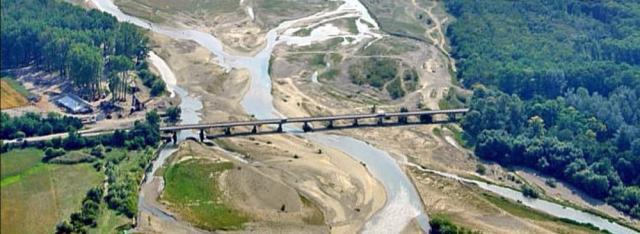 Noul pod peste râul Moldova ar urma să fie construit la Cornu Luncii, în aval de cel existent