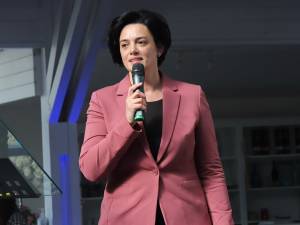 Președintele Organizației de Femei din PNL Suceava, deputatul Angelica Fădor
