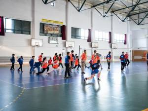 Profesorii și pasionații de sport din județul Suceava pot să obțină acreditare de instructor sportiv, prin Fundația Te Aud România