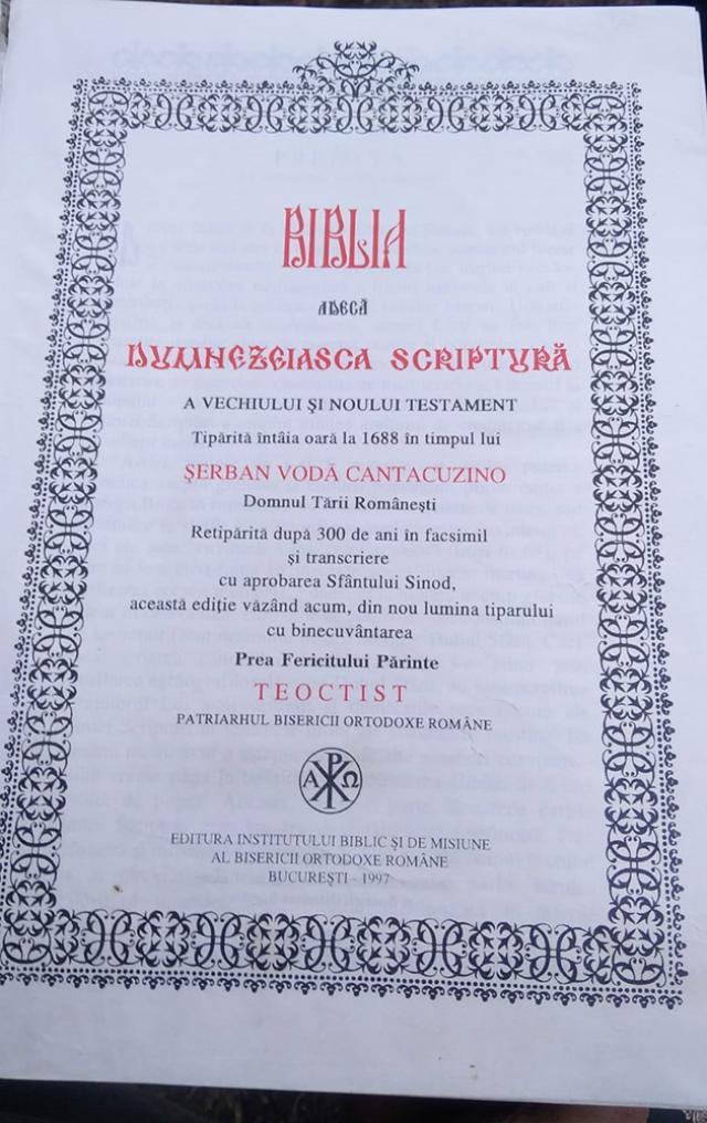 Biblia - cea mai citită carte din lume, oferită în dar de un grup de creștini din Suceava, prin efortul propriu