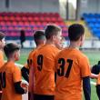 Volodimir Kalaci în dialog cu micii fotbaliști de la Mariupol