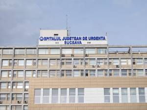 Bărbatul este în comă indusă, intubat, la Spitalul Județean de Urgență „Sf. Ioan cel Nou” din Suceava