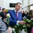 Invitatele Galei Femei de succes au fost întâmpinate cu flori de viceprimarul Lucian Harșovschi