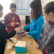 Elevii au realizat instrumente neconvenționale din materiale reciclabile