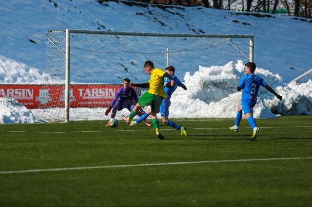 Foresta și Bucovina au încheiat nedecis ultimul meci de pregătire al iernii. Foto Cristian Plosceac