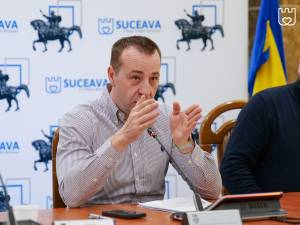 Lucian Harșovschi i-a informat luni pe reprezentanții unităților școlare din Suceava de beneficiile proiectului de 30 de milioane de lei
