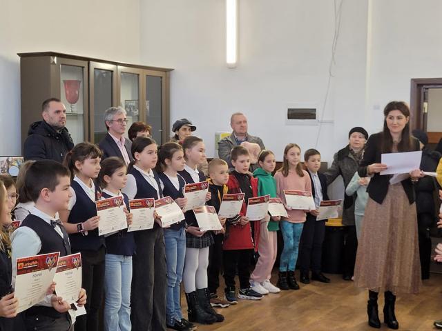 Elevi suceveni, premiați la Concursul Internațional de Matematică „LuminaMATH”