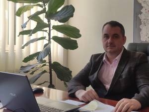 Doctorul Sorin Mihai Voloșeniuc, directorul executiv al Direcției Sanitar Veterinare și pentru Siguranța Alimentelor (DSVSA)
